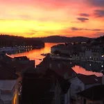 Palazzo Di Toma Apartmán Milna (Brac)