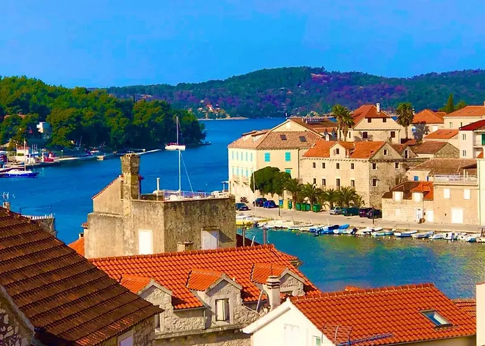 Palazzo Di Toma * Milna (Brac)