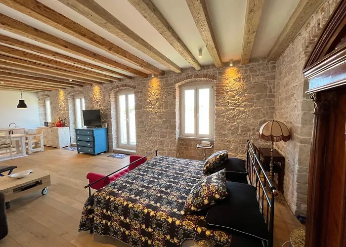 Palazzo Di Toma Appartamento Milna (Brac)
